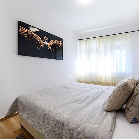شقة Apartman Ivana شيبينيك المظهر الخارجي الصورة